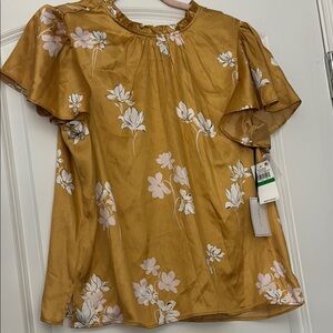 Gold and White Flutter Sleeve Blouse with Peter Pan Collar